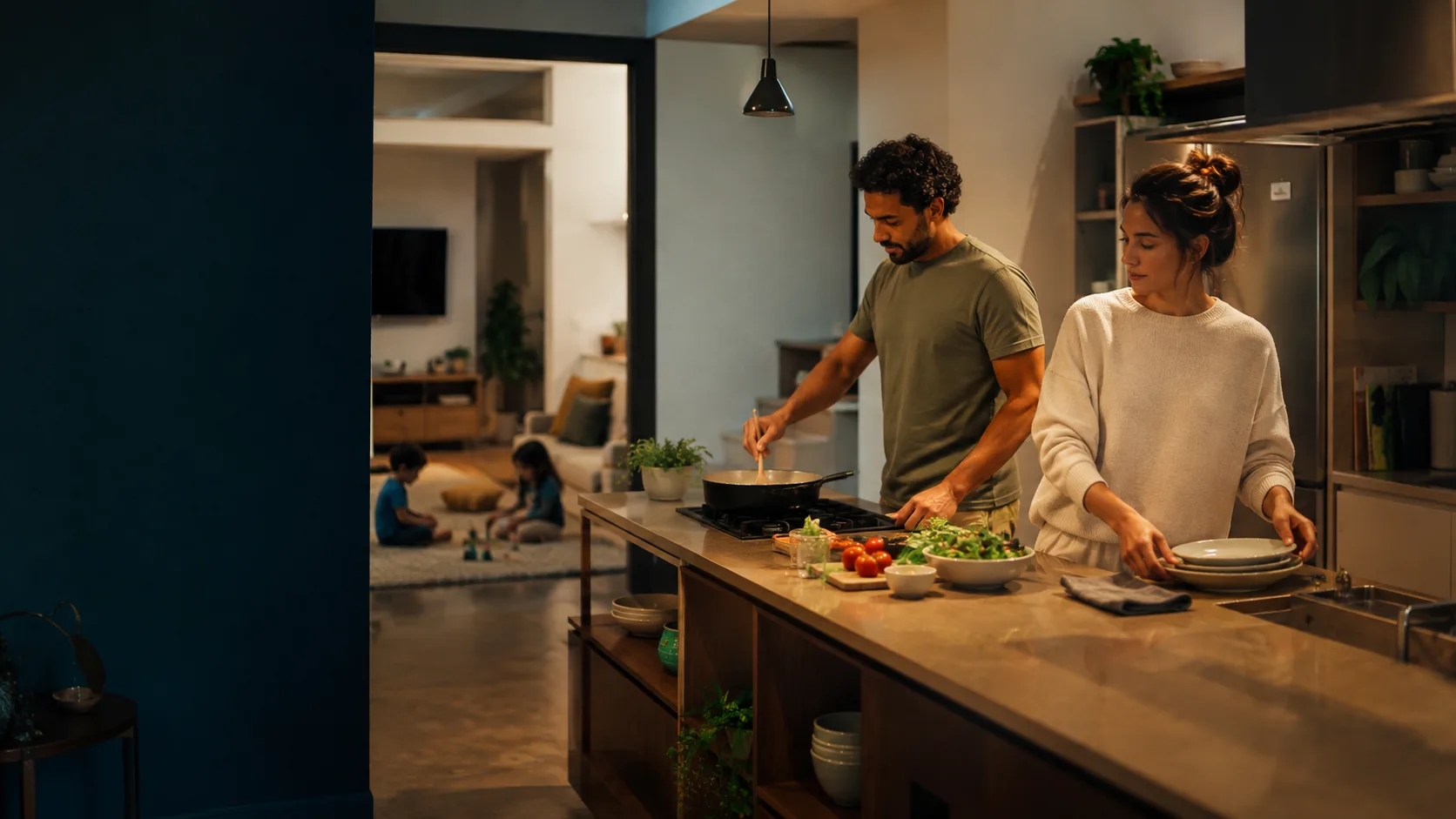Família dividindo a rotina de casa